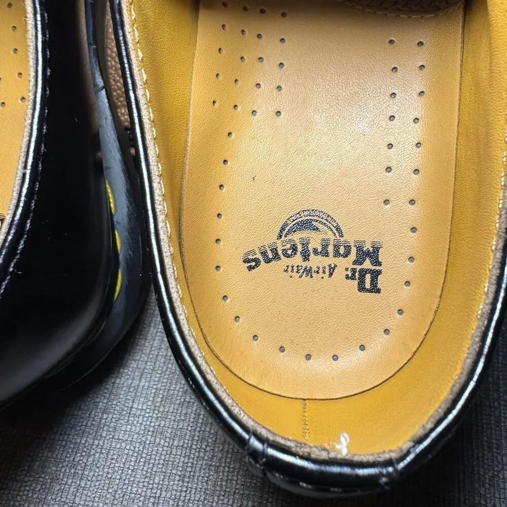 Dr. Martens Black smooth Leather Oxford Shoes Women’s 7 Yellow Stitch Lace Up